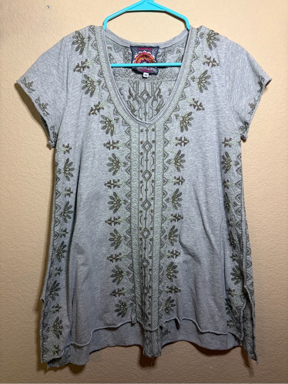 Johnny Was Gray Embroidered V-Neck Tunic